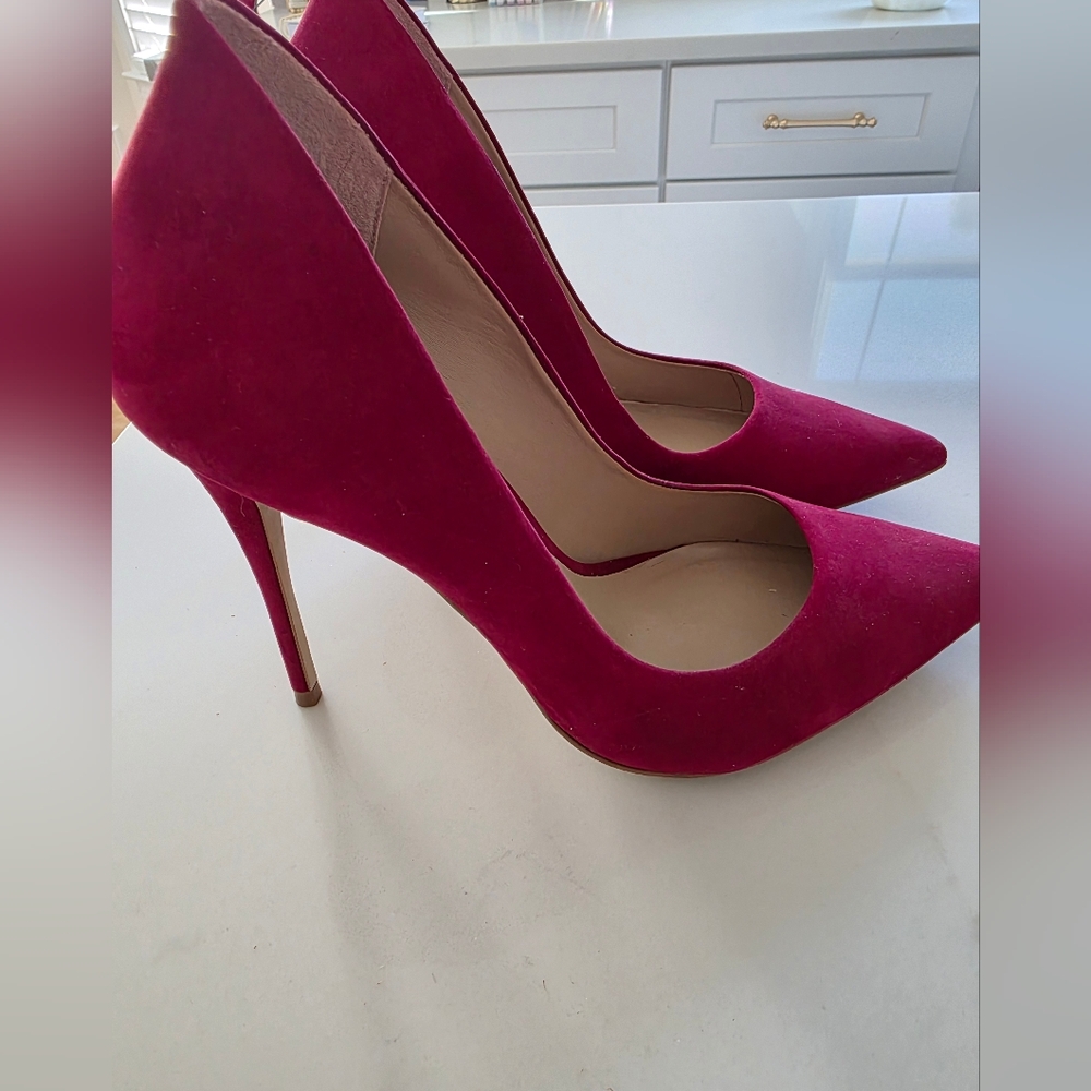 Elegant  Stiletto Heels - Picture 4 of 5